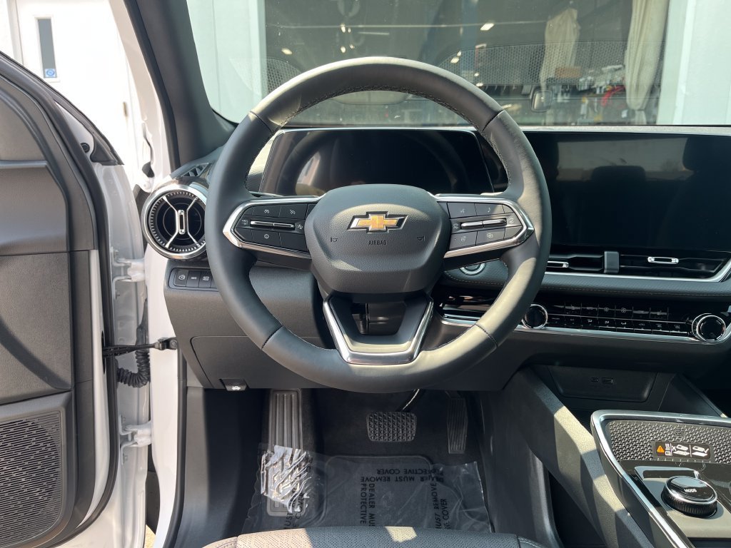 2027 Chevrolet Equinox LT - Photo 13