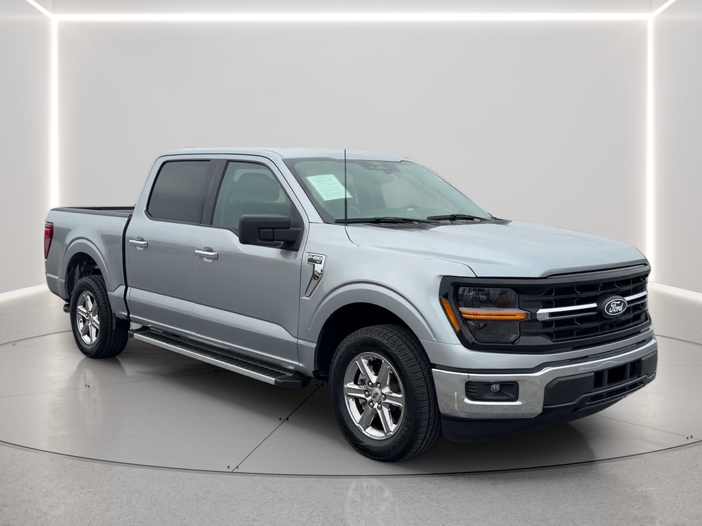Used 2025 Silver Ford XLT image 3