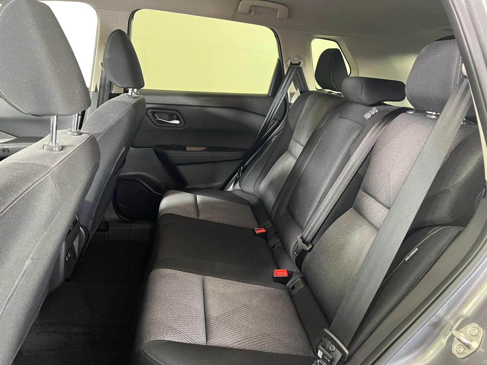 Used 2025 Gy Nissan SV image 16