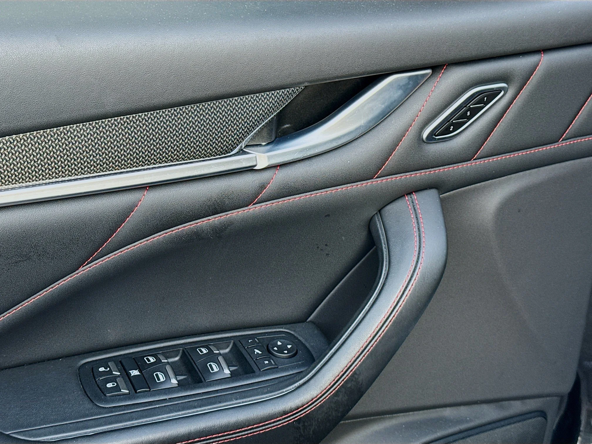 Used 2022 Nero Ribelle Metallic Maserati Modena image 23