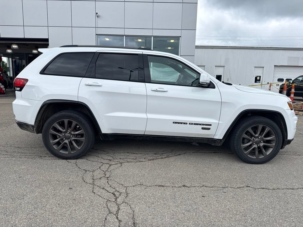 Used 2016 Bright White Clearcoat Jeep Limited image 2
