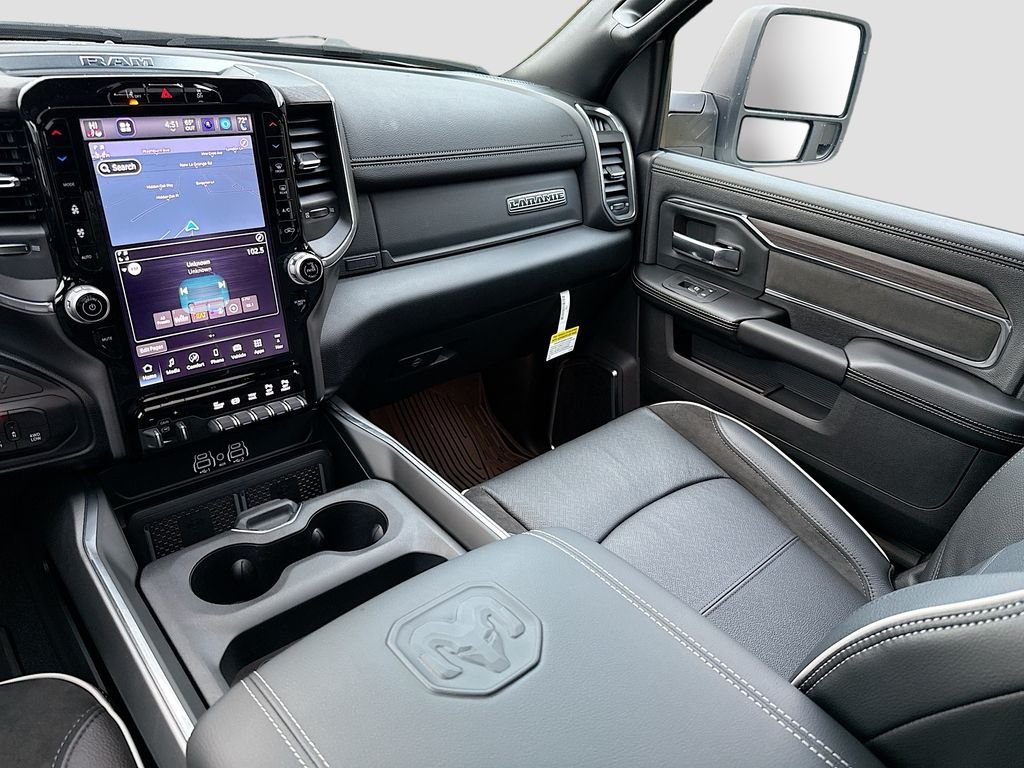 New 2026 Bright White Clear-Coat Exterior Paint RAM Laramie image 28