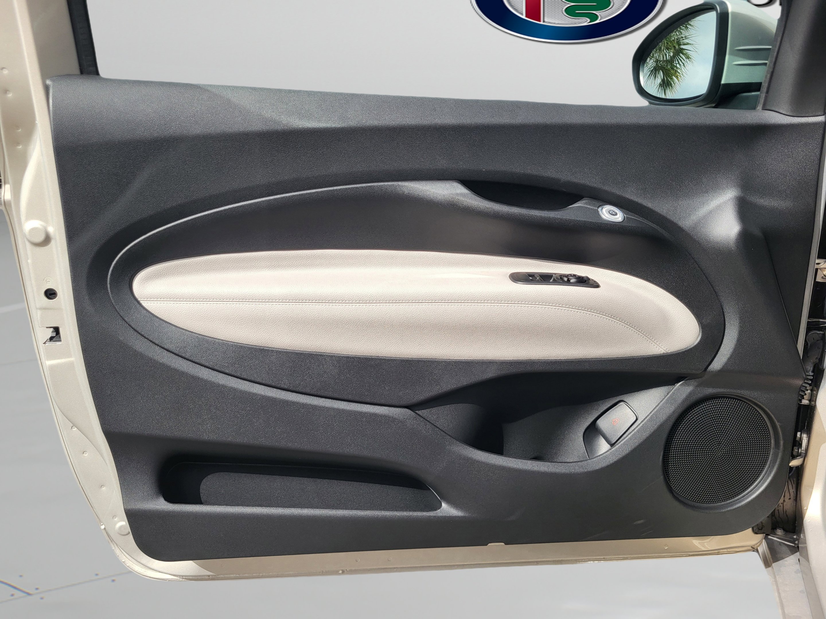 2025 FIAT 500e Base - Photo 28