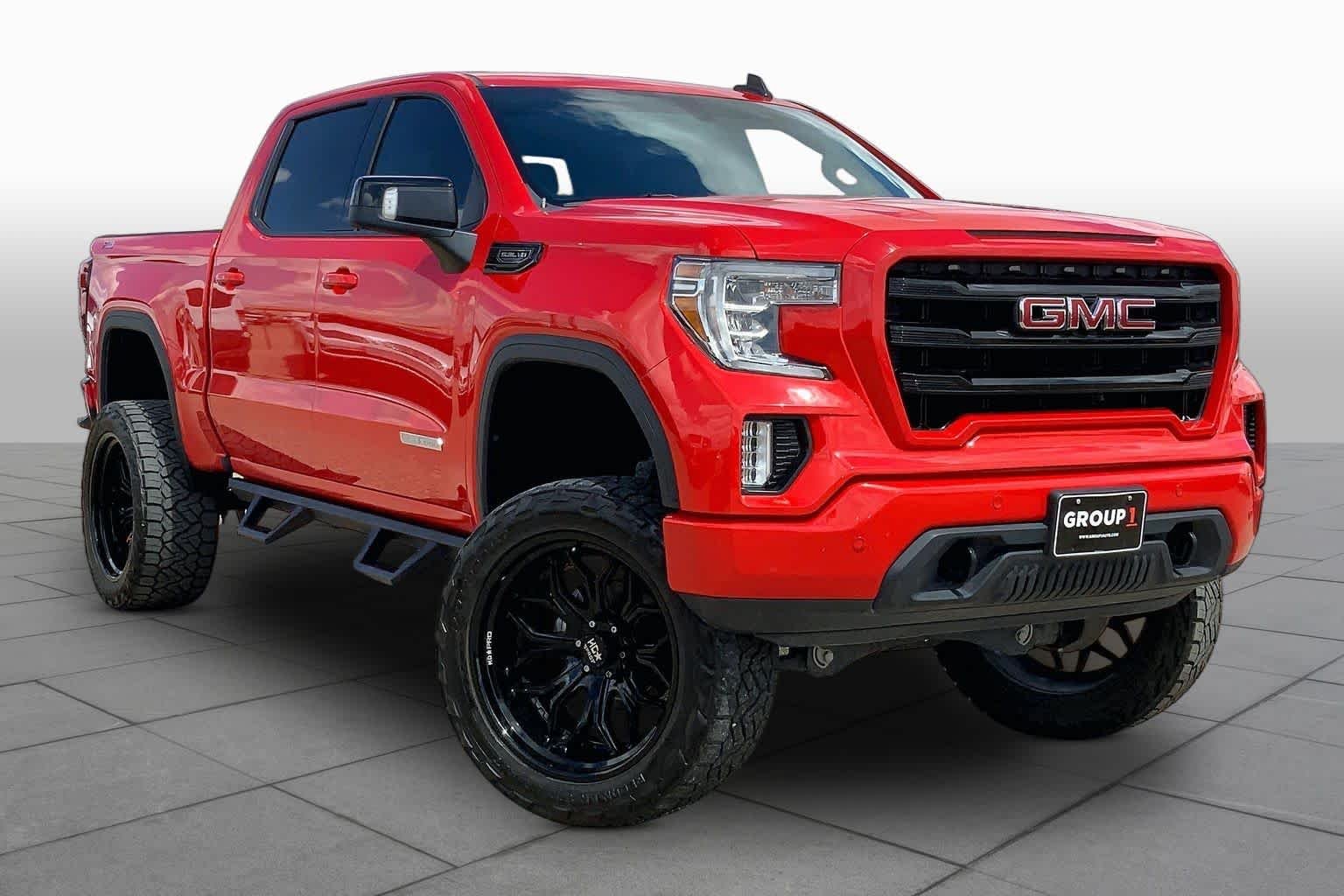 Used 2020 Cardinal Red GMC Elevation image 3