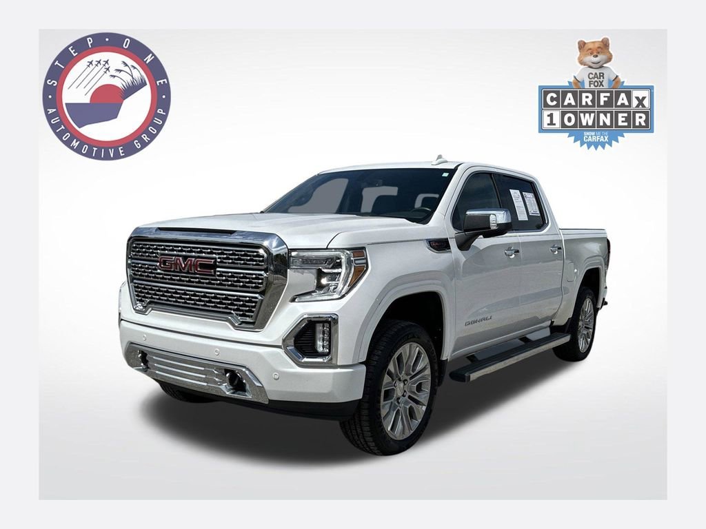 2022 GMC Sierra 4WD Crew Cab Short Box Denali's photo