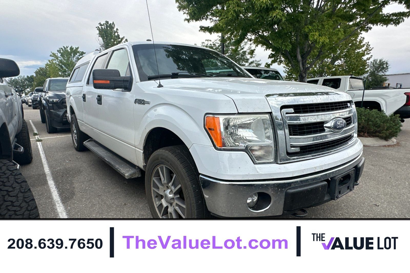 Used 2013 White Ford XLT image 1