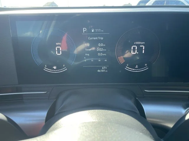 Used 2025 Gray Hyundai SEL image 17