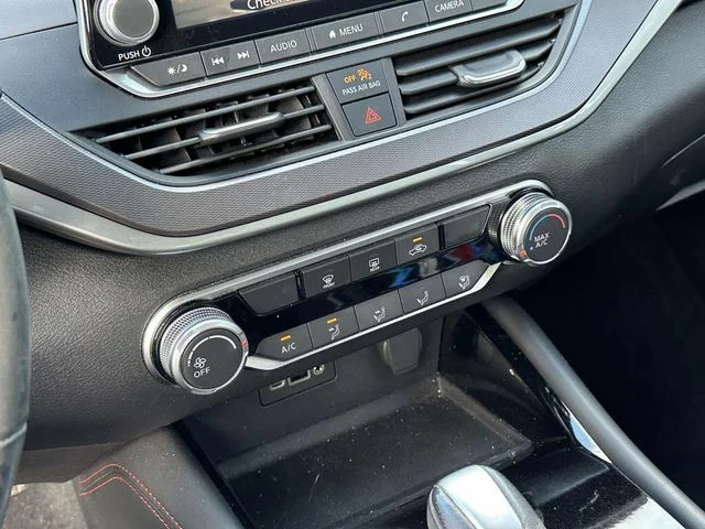 2023 Nissan Altima SR - Photo 20