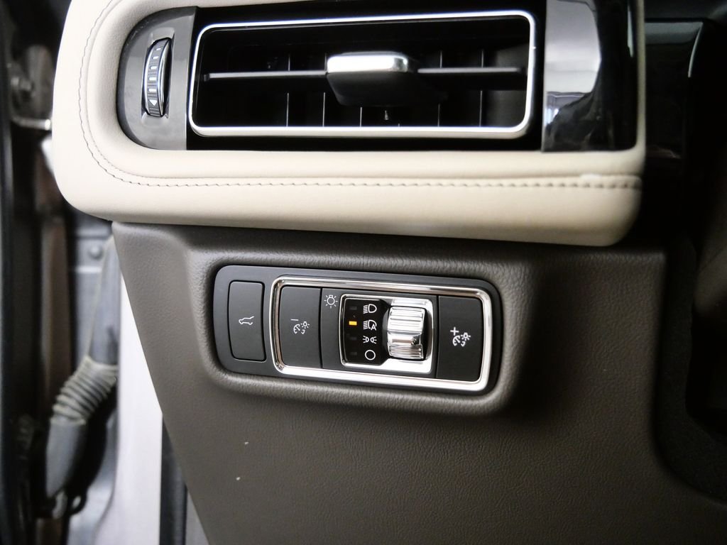 Certified Used 2021 Brown Lincoln Standard image 24