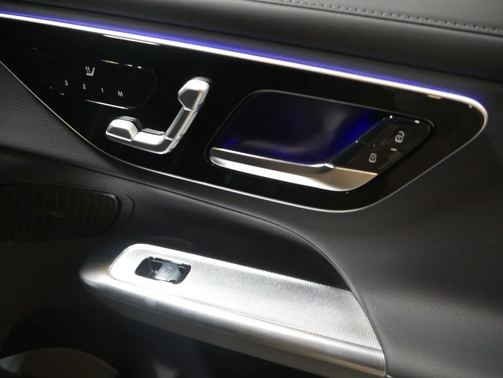New 2026 Black Mercedes-Benz GLC 300 image 73