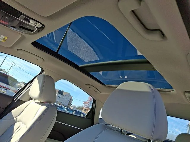 New 2026 White Hyundai SEL image 15