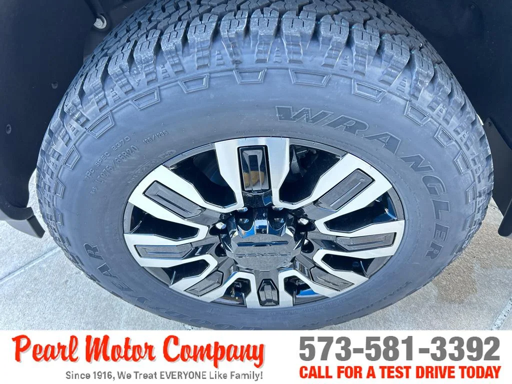 2026 GMC Sierra 2500HD Denali Ultimate - Photo 10