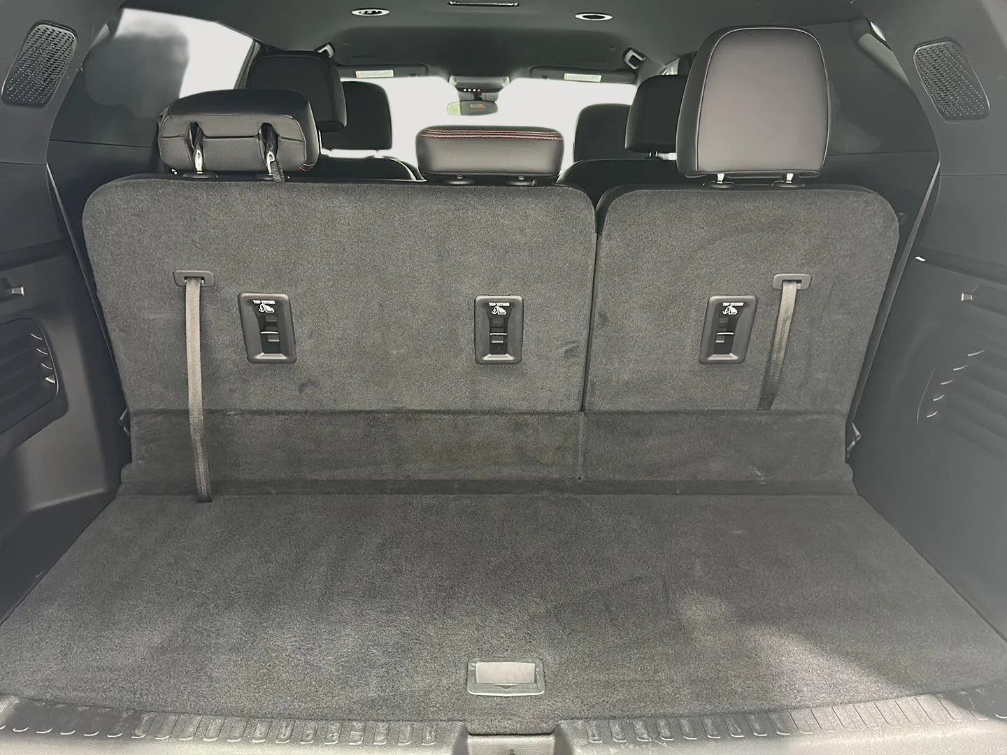 Used 2025 Sterling Gray Metallic Chevrolet Z71 image 24