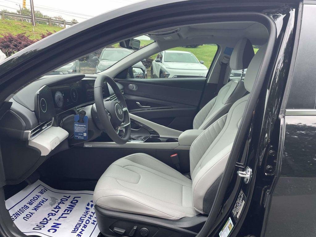 New 2026 Black Hyundai Limited image 16