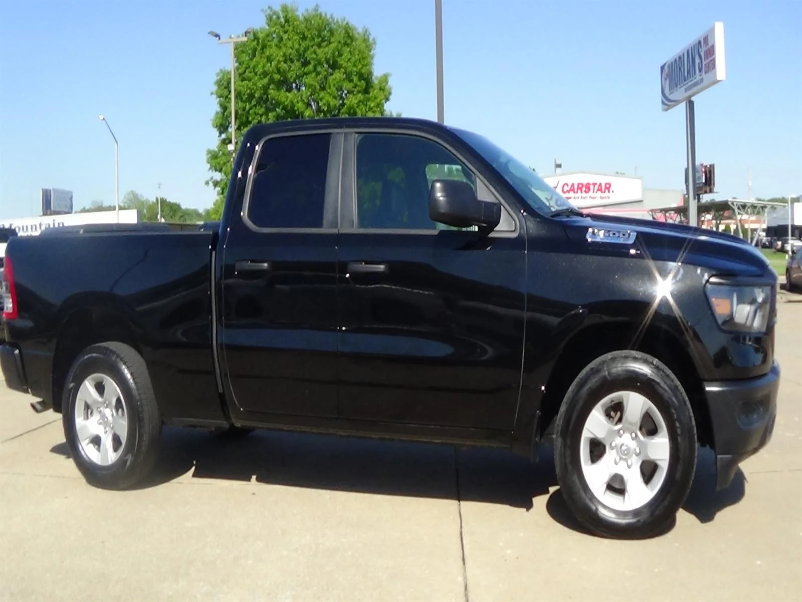 Certified Used 2023 Diamond Black Crystal Pearl Coat (pxj) RAM Tradesman image 5