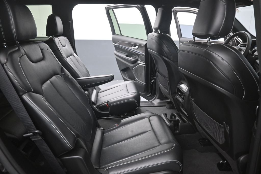 Used 2023 Black Jeep Overland image 2