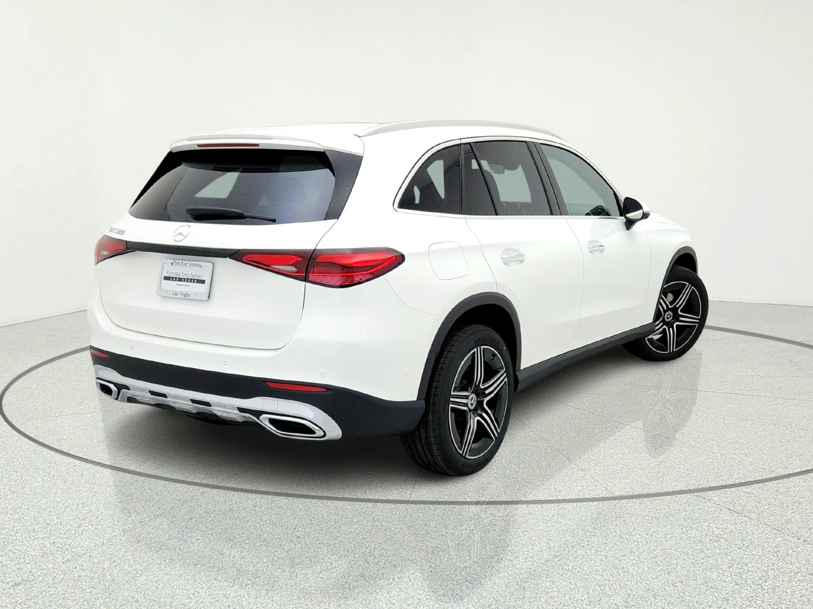 2026 Mercedes-Benz GLC Base - Photo 9