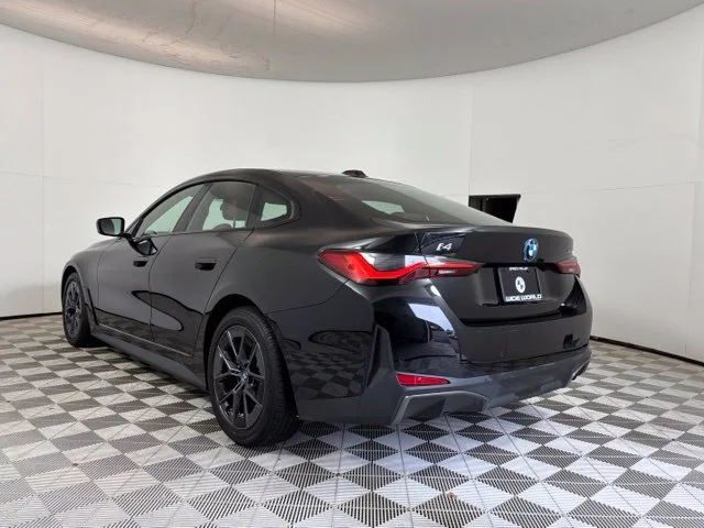 Used 2024 Black BMW xDrive40 image 5