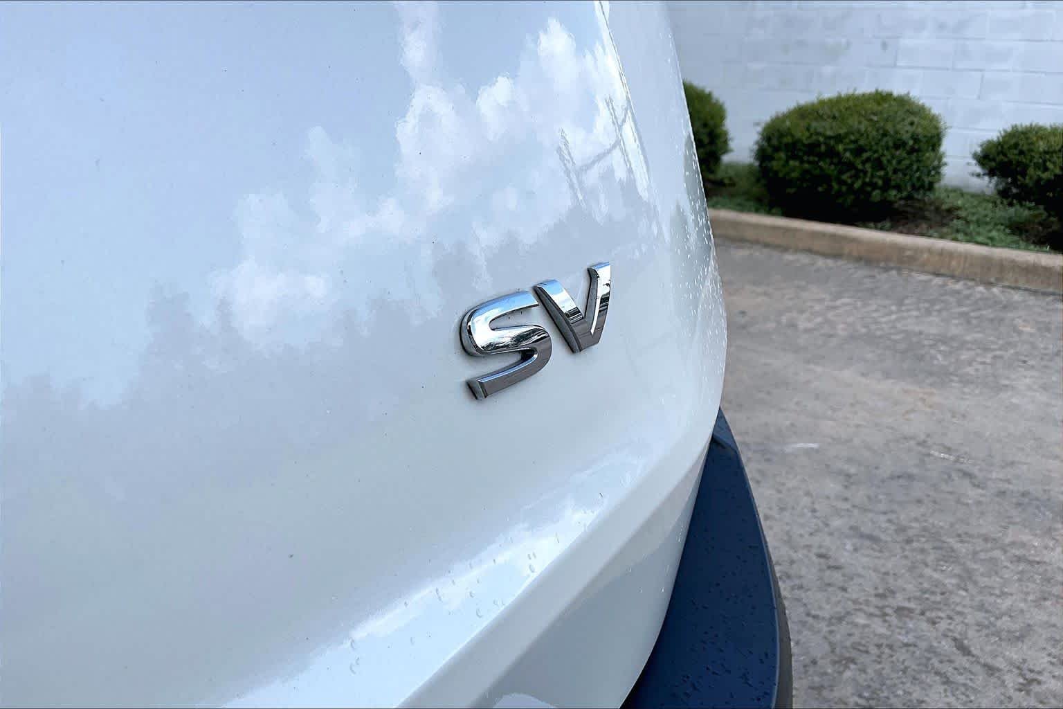 Used 2023 Pearl White Tricoat Nissan SV image 10
