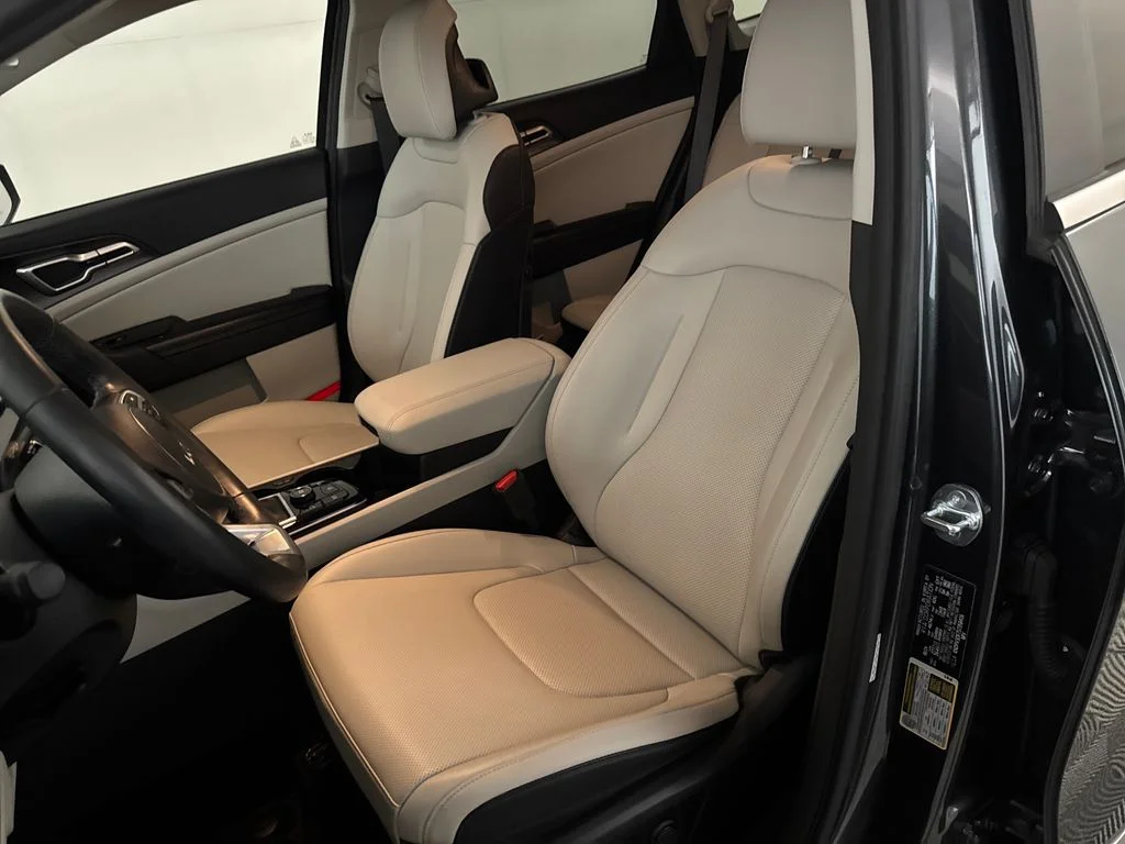 Certified Used 2025 Gray Kia EX image 17