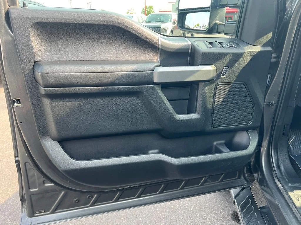 Used 2018 Gray Ford XLT image 22