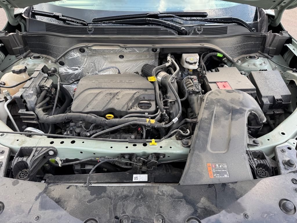 Used 2025 Green Chevrolet ACTIV image 19