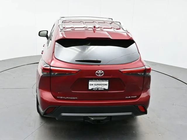 Used 2022 Ruby Flare Pearl Toyota XLE image 39