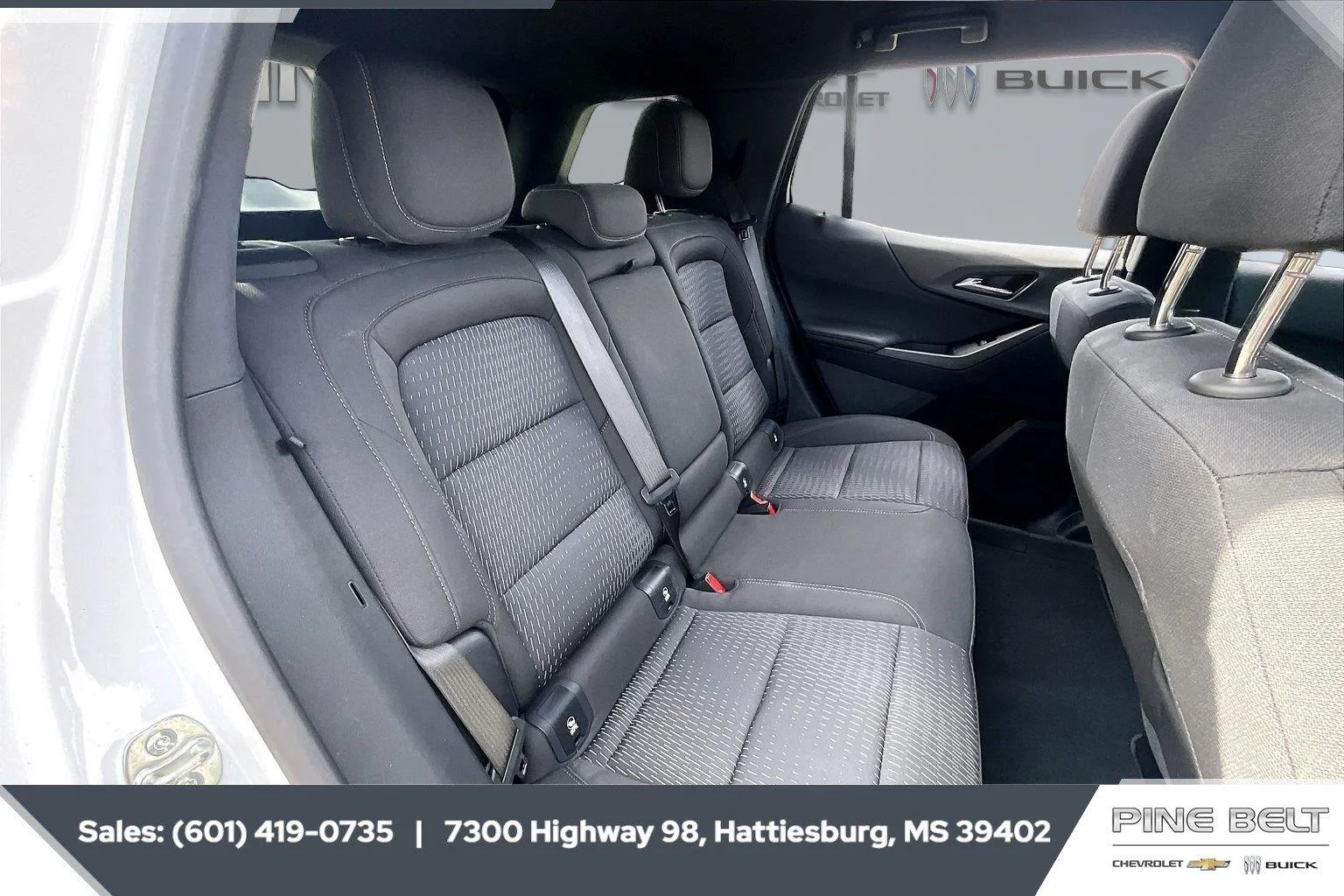 Used 2025 Summit White Chevrolet LT image 20
