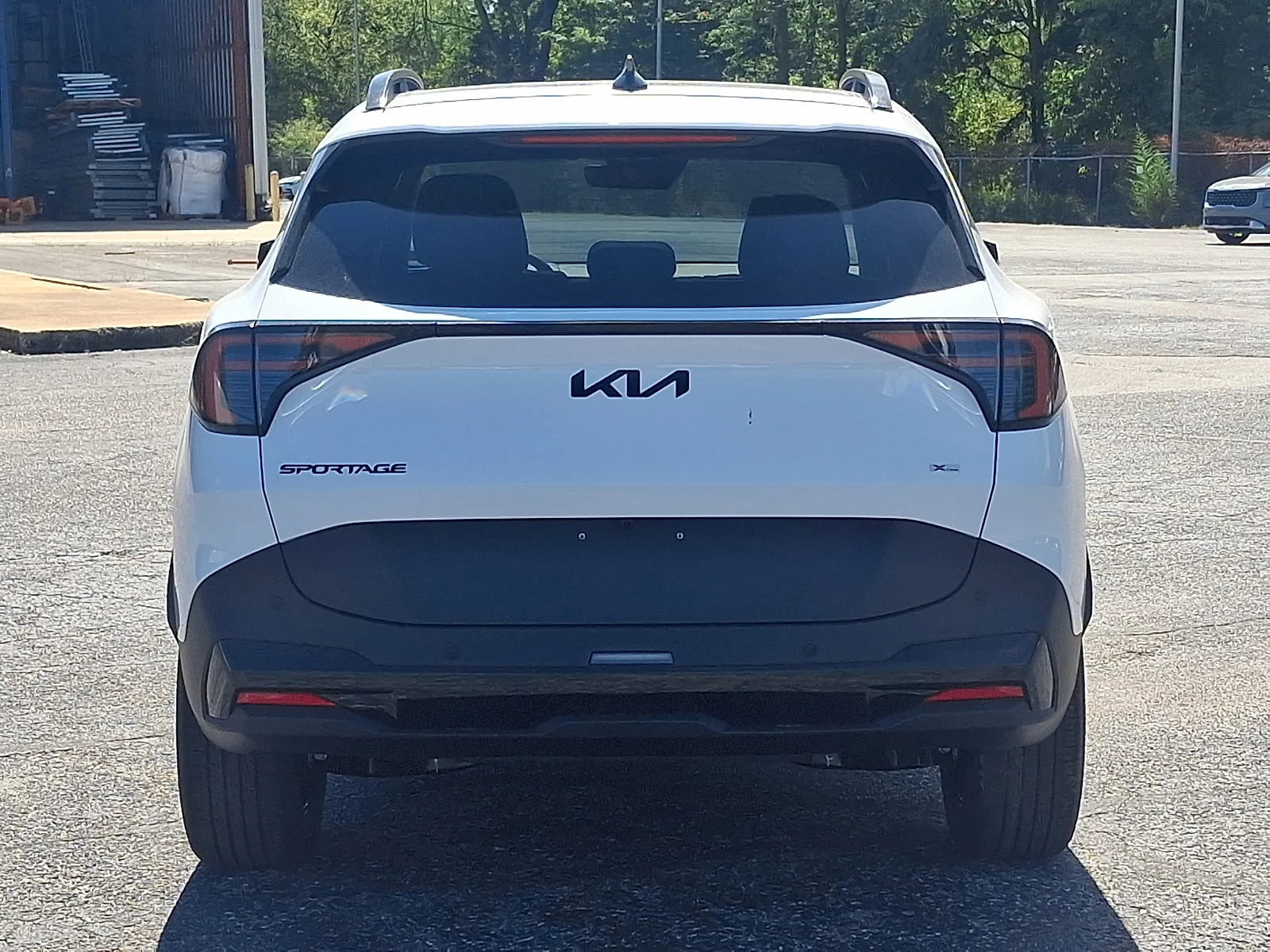 New 2027 White Kia X-Line image 4