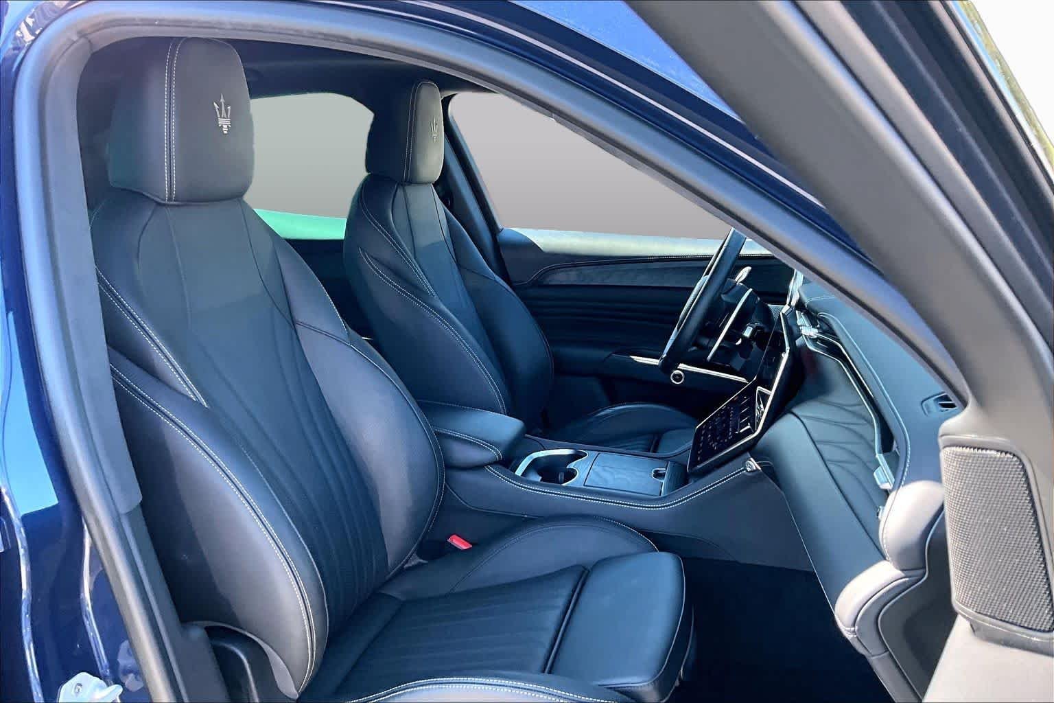 Used 2025 BLU MODENA METALLIC Maserati Modena image 9