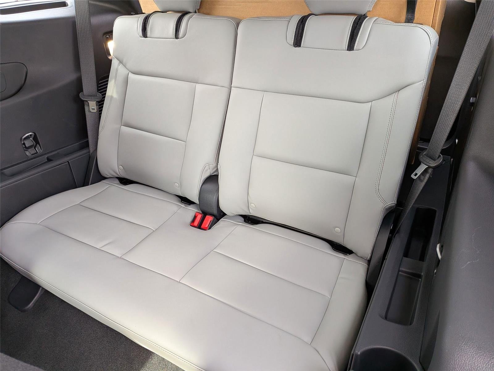 New 2026 Carbonized Gray Metallic Ford Active image 30