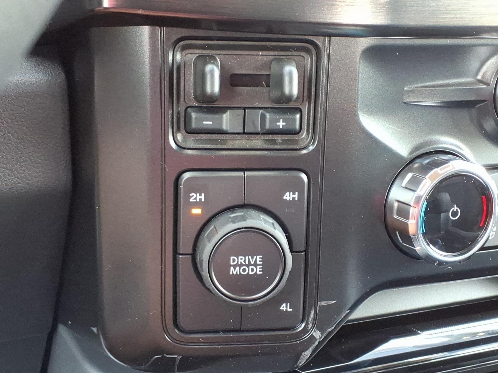 New 2026 Agate Black Metallic Ford F-350® Lariat® image 6