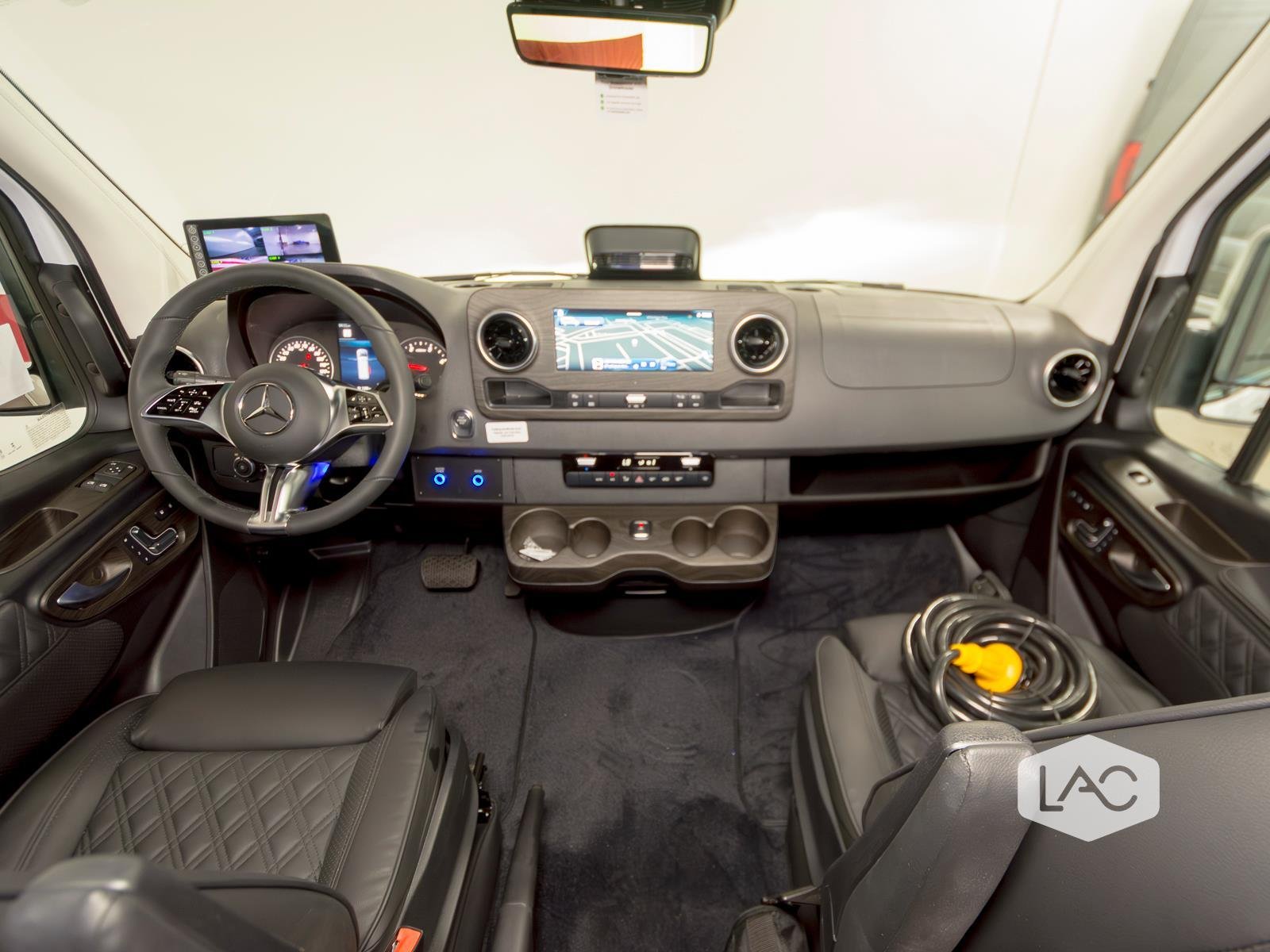New 2026 WHITE OGV LUXURY COACH AWD (10OBA)1080 ANYWHERE w/ ADV PKG 2.1 image 22