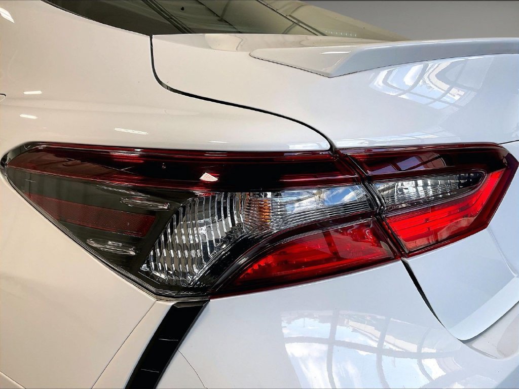 Used 2021 White Toyota SE image 33