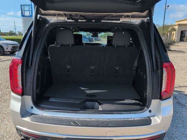 Used 2023 Pearl Beige Metallic GMC Denali image 23