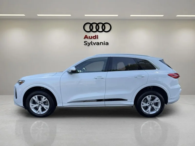 Certified Used 2025 Glacier White Metallic Audi Premium image 5