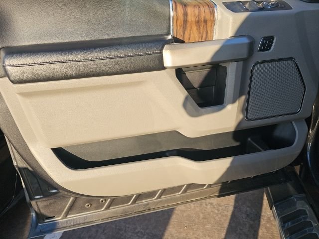 Used 2019 Gray Ford Lariat image 13