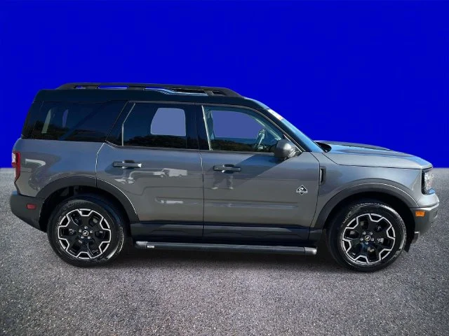 Certified Used 2025 Gray Metallic Ford Outer Banks image 2