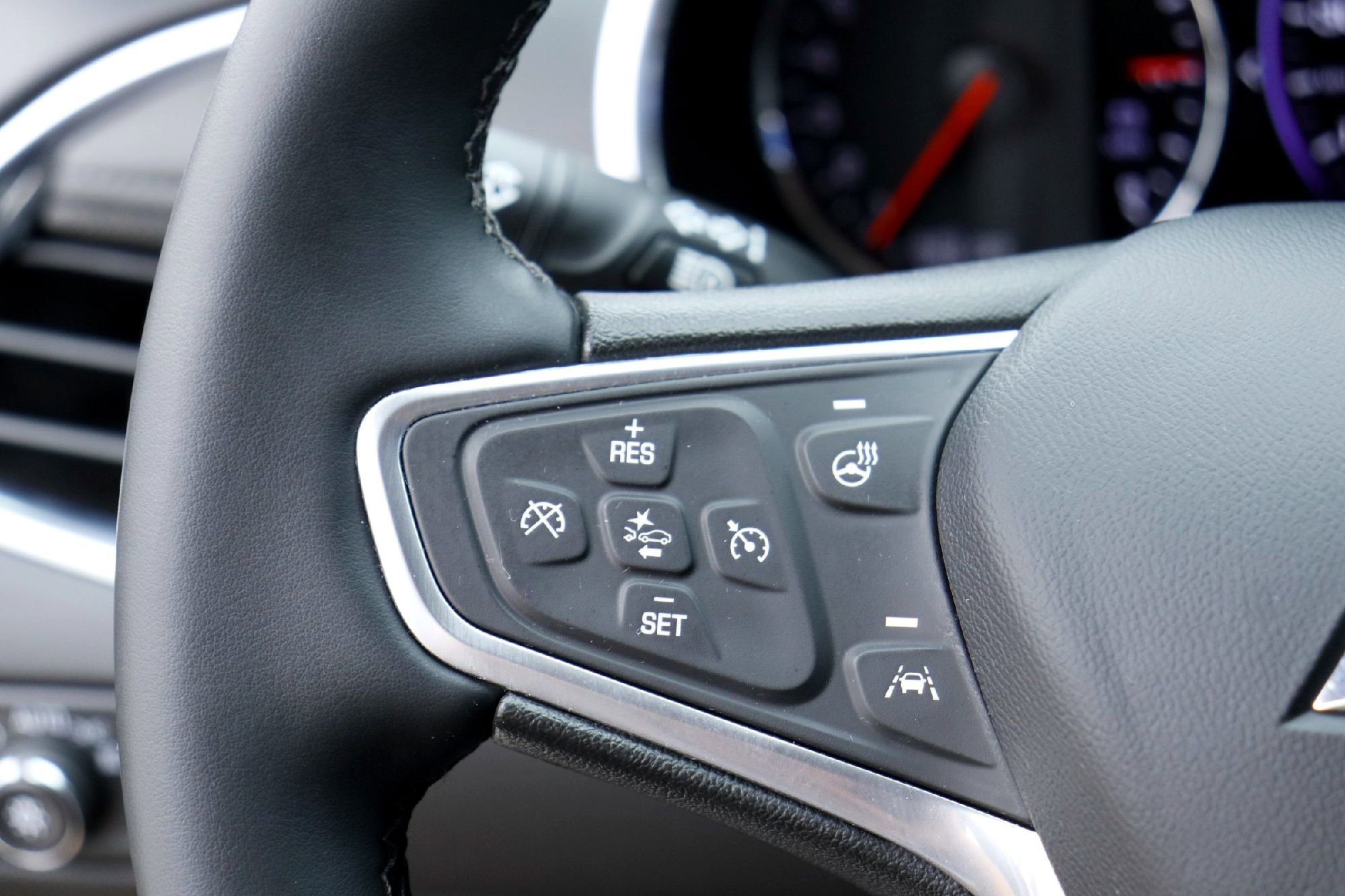 Used 2023 Mineral Gray Metallic Chevrolet LT image 12