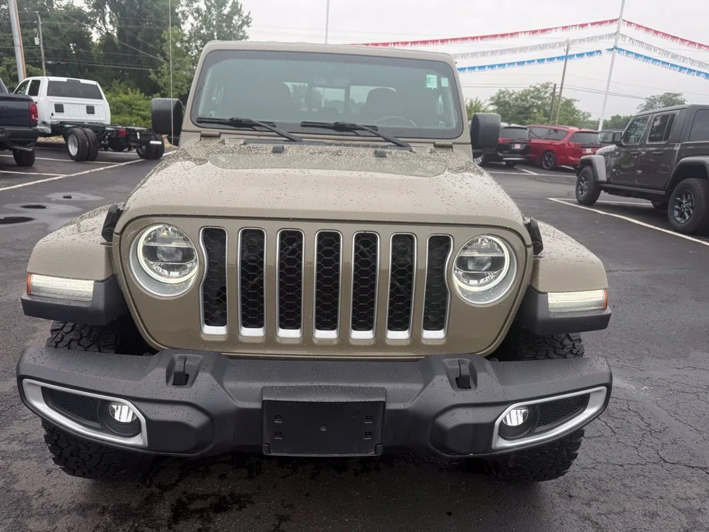 Used 2020 Green Jeep Overland image 9