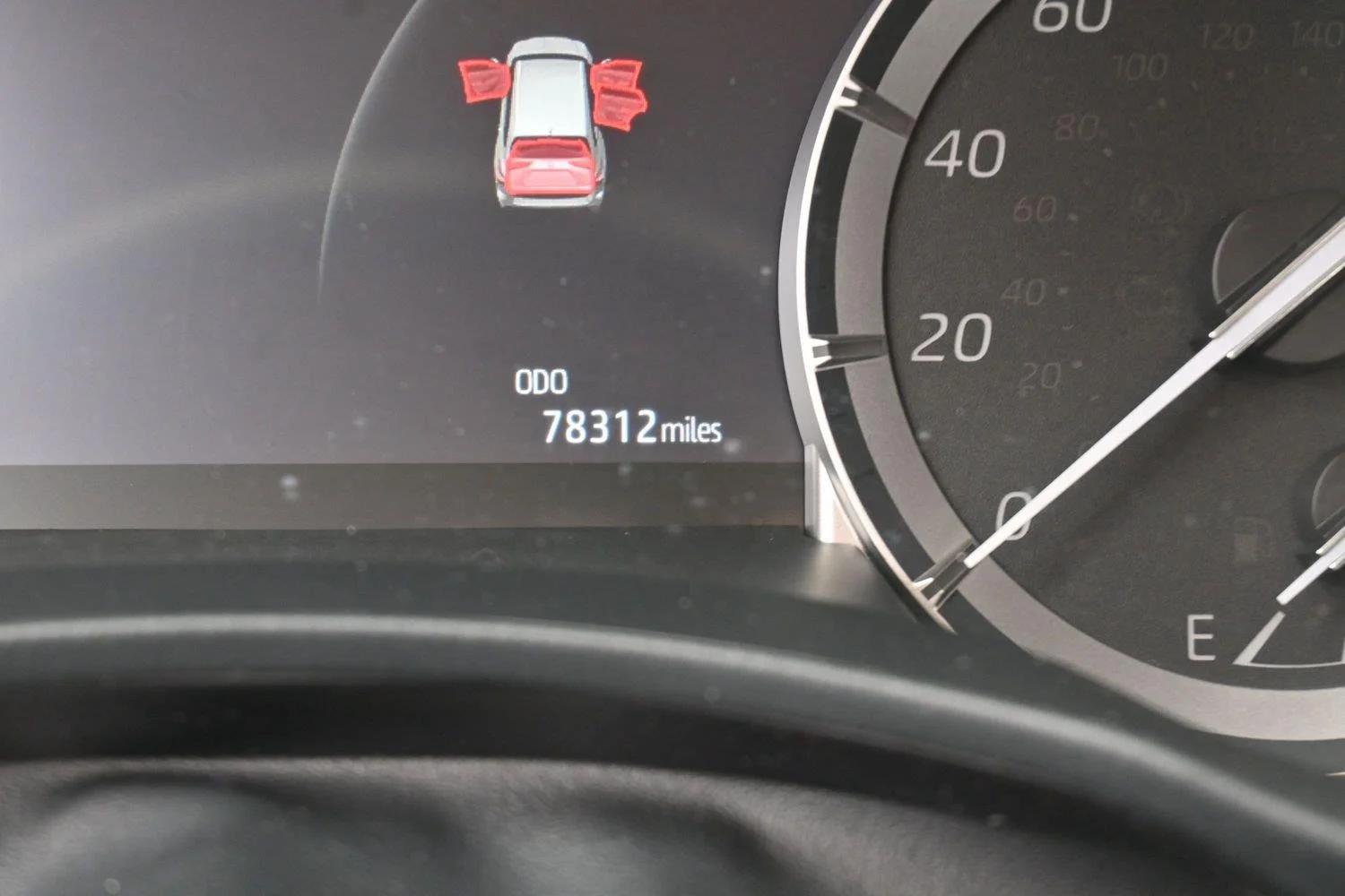 Used 2022 Magnetic Gray Metallic Toyota XLE image 20