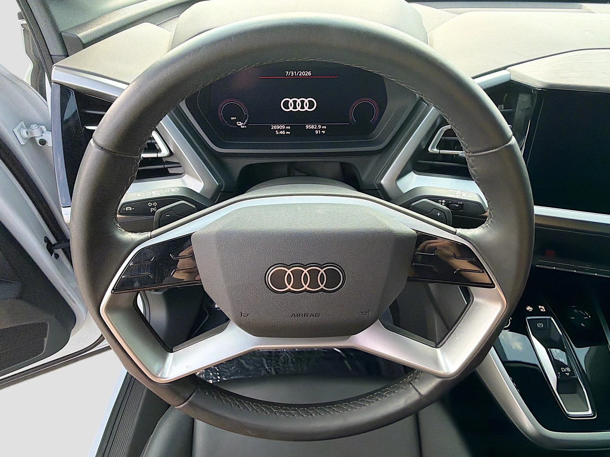 Used 2025 Glacier White Audi Premium image 38