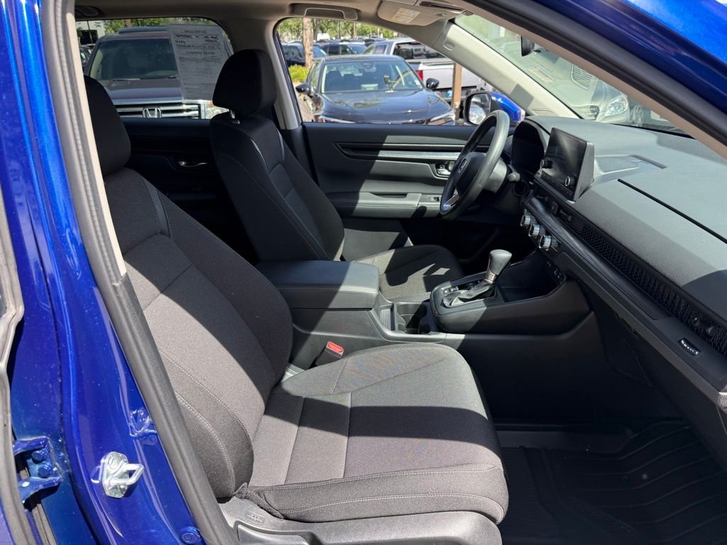 Used 2023  Honda EX image 19