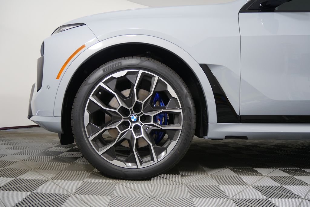 2026 BMW X7 M60i - Photo 7
