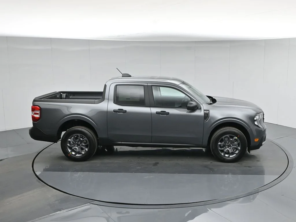 Certified Used 2026 Gray Ford XLT image 39