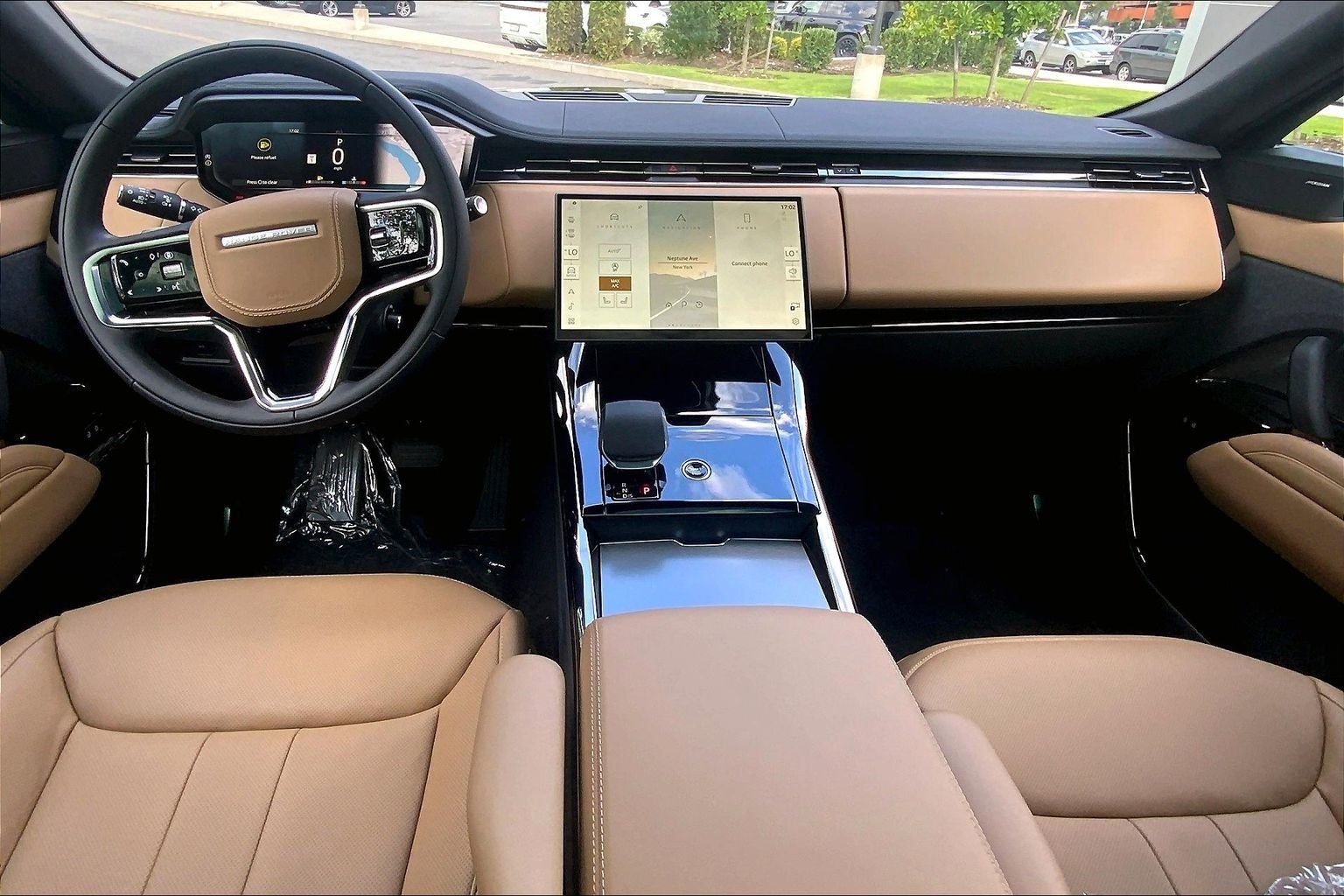 New 2027 Carpathian Grey Land Rover SE image 5
