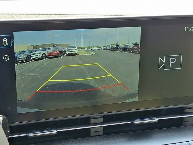 Used 2024 Gray Hyundai SEL image 18
