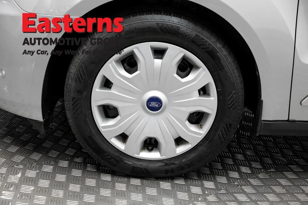 Used 2021 Silver Ford XLT image 32