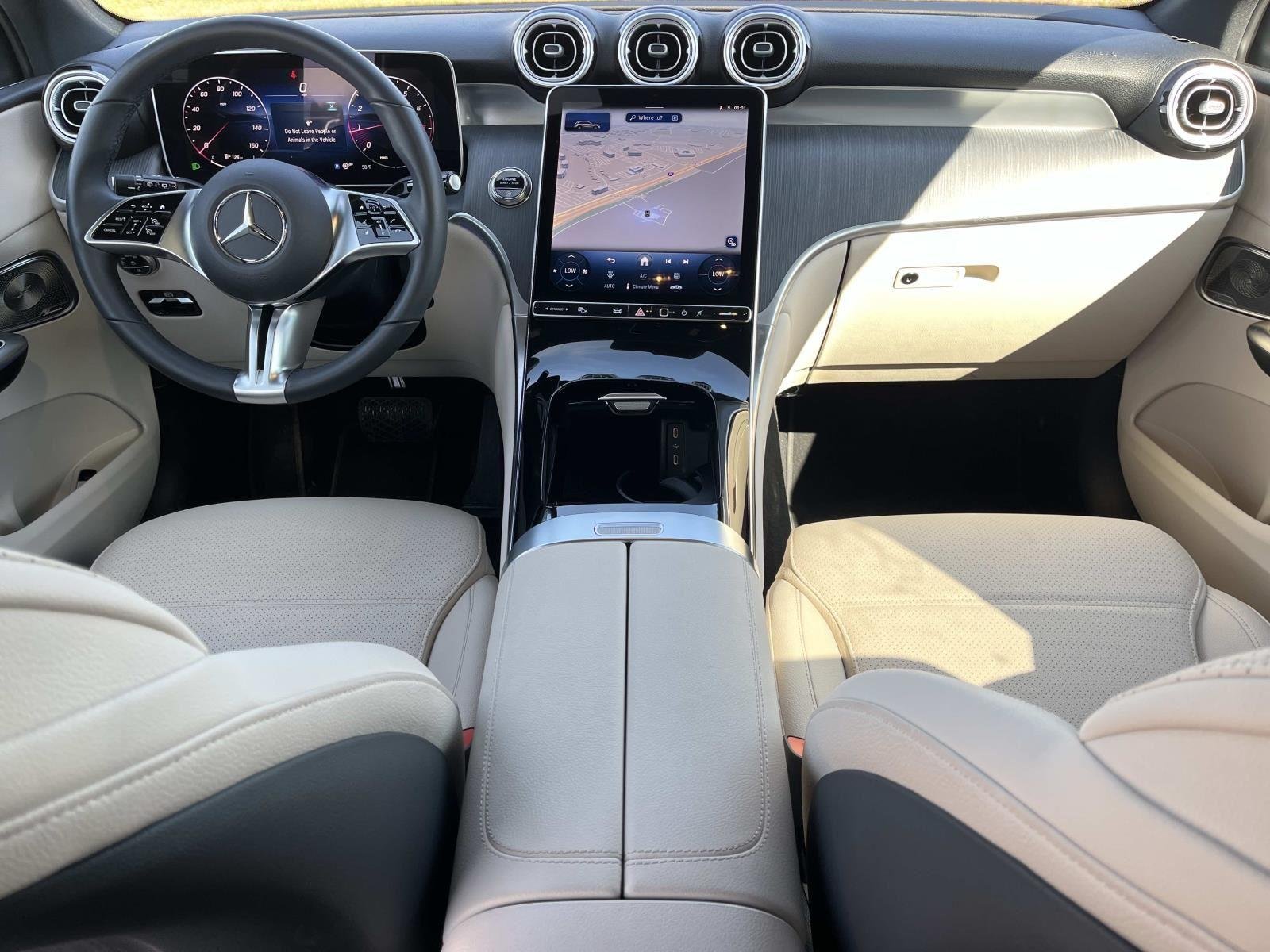 Used 2026 WHITE Mercedes-Benz GLC 300 image 14