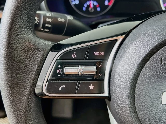 Used 2023 Black Kia LXS image 13